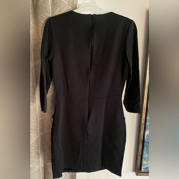 Reiss Pleated Front Black Dress Back Zip Closure Side Pockets Stretchy Sz 6 - Picture 3 of 11